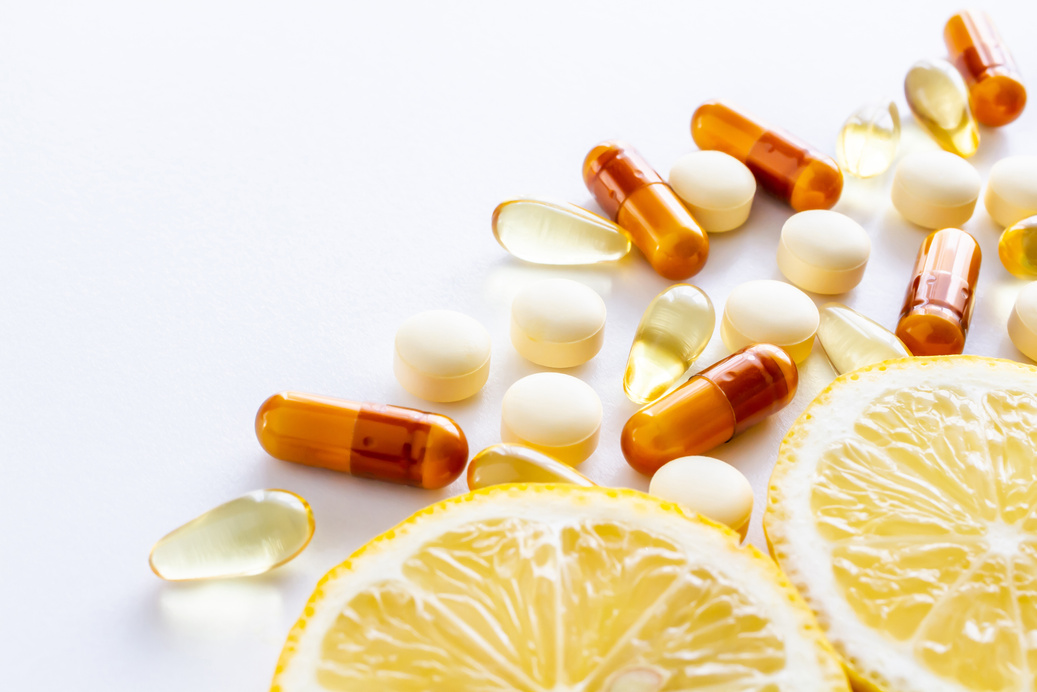 Vitamin supplements and fresh lemon